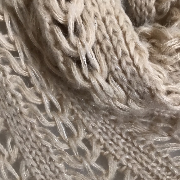 Luxury Divas Beige Metallic Open Weave Triangle Infinity Ring Luxury Soft Scarf - Picture 4 of 5